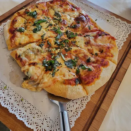 Piranart Boutique & بيران