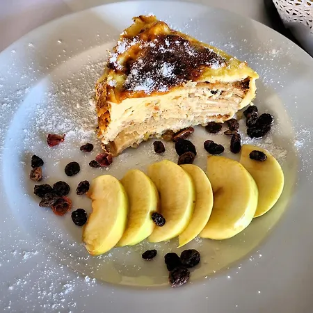 Piranart Boutique & بيت ضيافة بيران