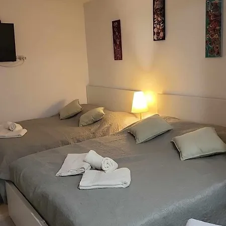 Gasthuis Piranart Boutique &