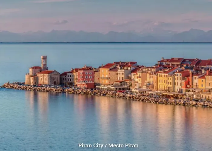 Πανσιόν Piranart Boutique &