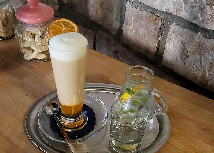 Piranart Boutique & Πανσιόν 3*