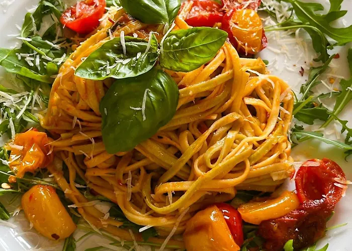 Piranart Boutique & Πανσιόν