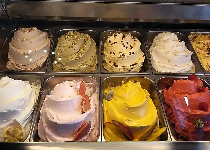 Piranart Boutique & 3* Πιράν