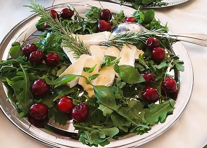 Piranart Boutique & Πιράν