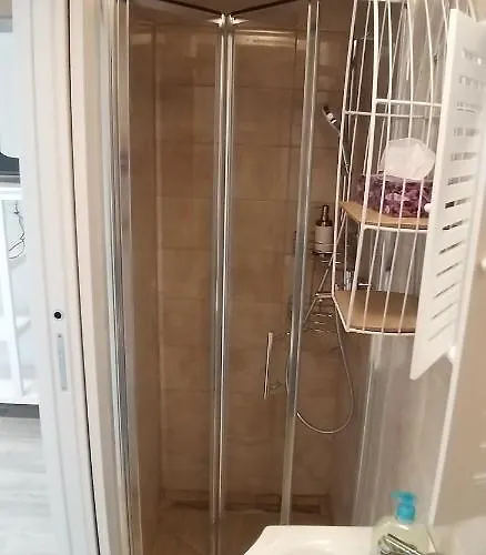 Piranart Boutique & Πανσιόν 3*